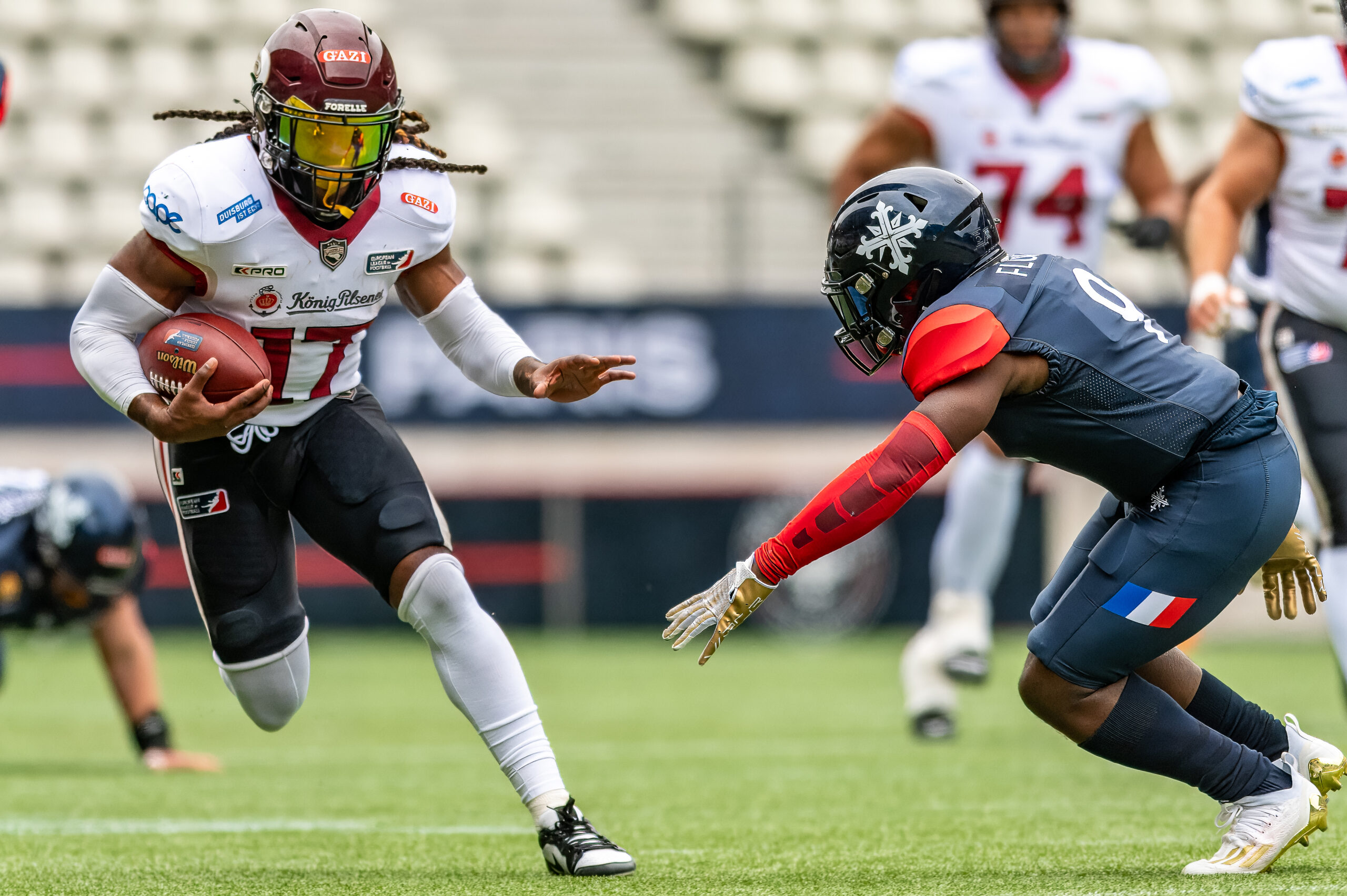 Photo of the day - Toonga Turbo - Punt Blog - American Football, ELF